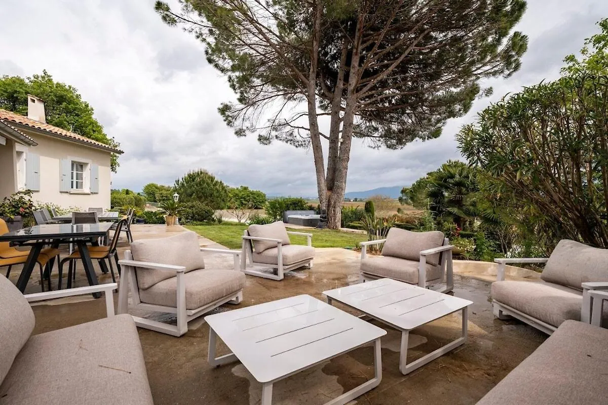La Villa Moursoise 4 Etoiles 0*, Mours-Saint-Eusebe Франция