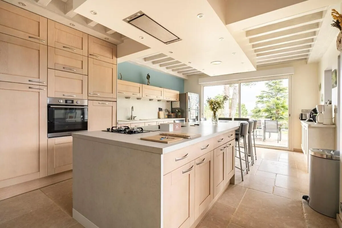 La Villa Moursoise 4 Etoiles Франция