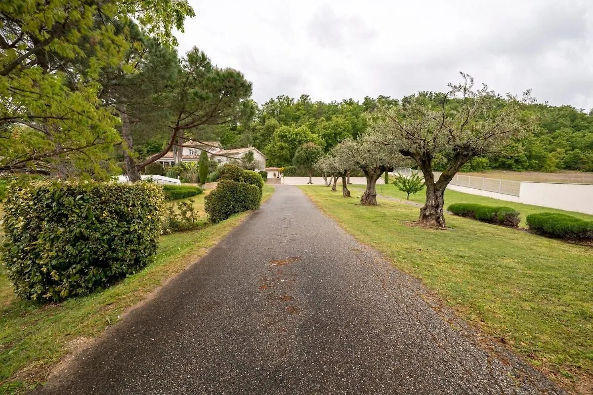 La Villa Moursoise 4 Etoiles
