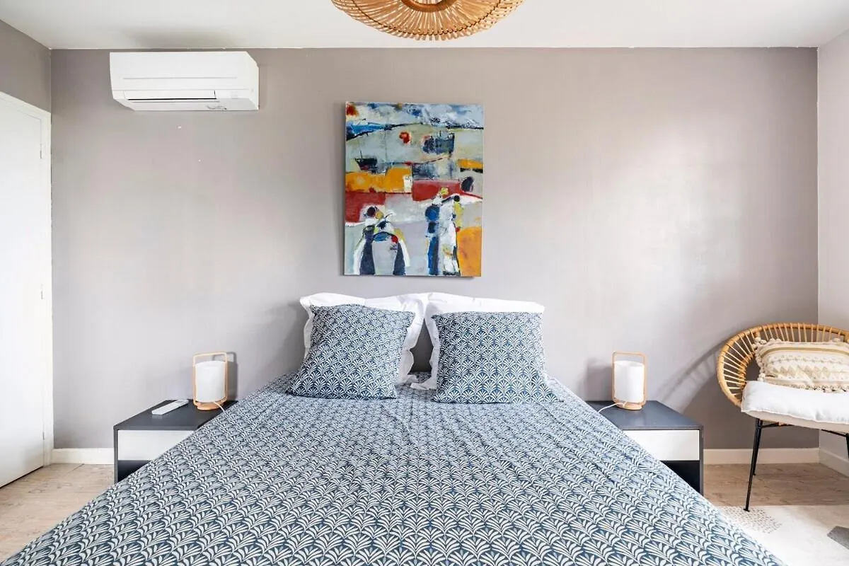 La Villa Moursoise 4 Etoiles Франция