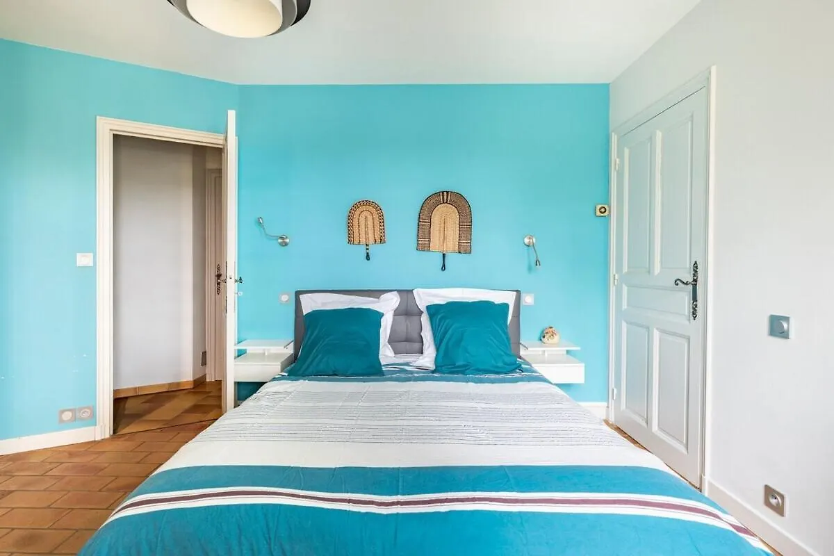 La Villa Moursoise 4 Etoiles Франция