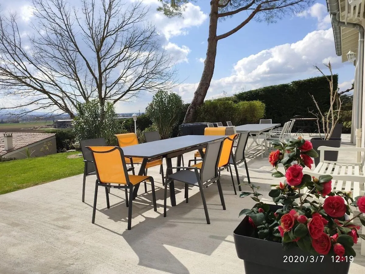La Villa Moursoise 4 Etoiles Mours-Saint-Eusebe